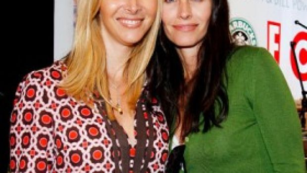 Courteney Cox e Lisa Kudrow di nuovo insieme in Cougar Town. E Matthew Perry parla di una possibile reunion di Friends
