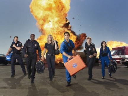Ascolti Tv Usa dal 25 al 27 ottobre: anche in replica Ncis supera i 15 milioni, 11 per Castle, quasi 10 per Brothers and sisters. Trauma cancellato dalla Nbc, che ordina altri episodi per Chuck 3 (anticipato a gennaio?)