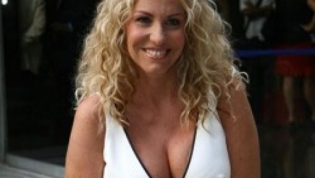 Sanremo 2010: Antonella Clerici avverte: “Sarà un open party”. Strategia o disperazione?
