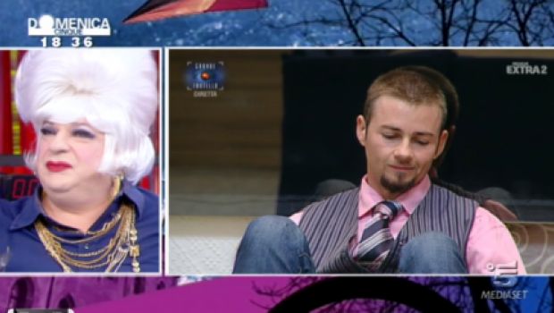 Gabriele Belli, il trans del Grande Fratello si dichiara nella Casa (video) e fa discutere a Domenica Cinque