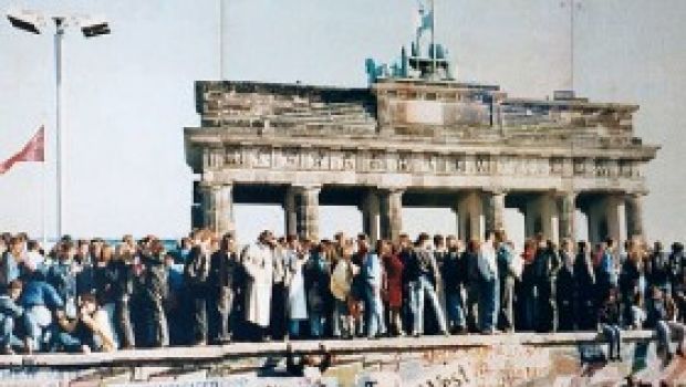 La tv ricorda i 20 anni dalla caduta del Muro di Berlino