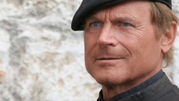 Ascolti Tv di giovedì 12 novembre 2009: Don Matteo inarrestabile con 7 milioni di media batte Shrek Terzo, fermo a 4. Santoro tocca 5 milioni e il 20%. Il Mostro di Firenze su Sky esordisce con 350mila
