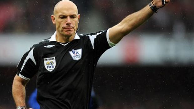 Stasera su Premium Calcio Kill the Referee, la vita degli arbitri durante gli Europei 2008
