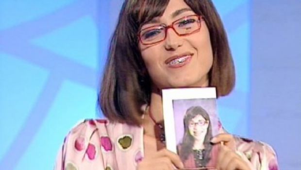 Caterina Balivo risponde a TvBlog… travestendosi da Ugly Caty