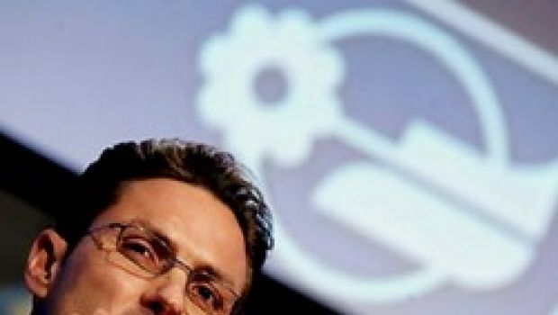 Berlusconi jr. e la chiavetta di Sky: “Doveroso il nostro ricorso. Vogliamo difendere i consumatori finali”