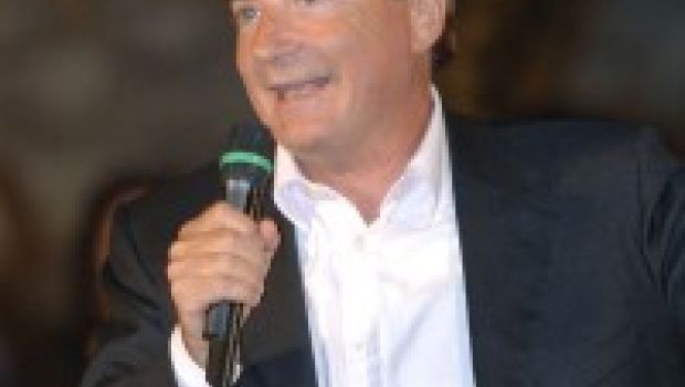 RaiDue, cancellato Paolo Limiti e il suo Futuro Anteriore
