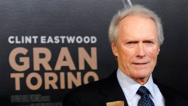 Clint Eastwood riceve la Legione d’Onore dalla Francia