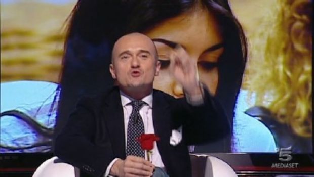 Grande Fratello 10: lunedì una donna con un passato televisivo entrerà nella casa. Cristina Del Basso, Sarah Nile o Laura Drzewicka? (Video)