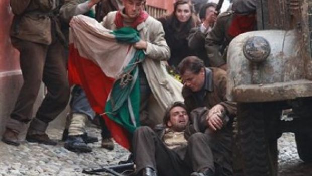 Ascolti Tv di domenica 6 dicembre 2009: Il Sangue dei Vinti vince e batte Billy Elliot, superato anche da Report. Domenica Cinque leader