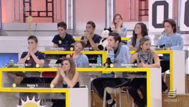 Amici serale 2010: niente più classifica di gradimento, decide la supercommissione in base al merito. Torna Valerio Pino