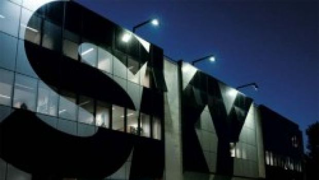 Tagli pubblicitari a Sky: il governo vara la linea morbida. La riduzione ci sarà ma sarà progressiva