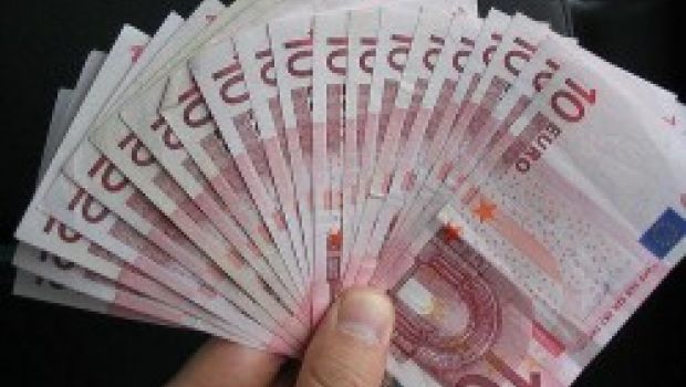 Aumenta il canone Rai: da 107 a 109 euro. L’Agcom: “Manovra inopportuna”