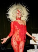 Le “cadute di stile” di Jennifer Lopez e Lady Gaga