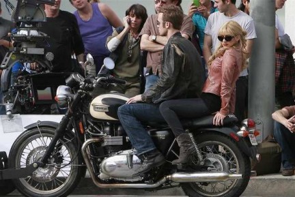 Christina Aguilera e Cam Gigandet sul set di Burlesque
