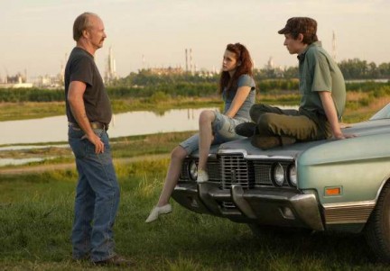 The Yellow Handkerchief – foto, locandina e tre nuove clips