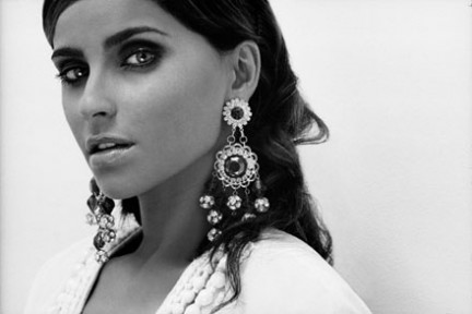 Nelly Furtado: “Mas” (versione italiana)