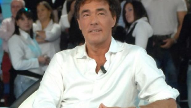 Polvere di Stelle – L’antivarietà di RaiUno con Massimo Giletti da maggio