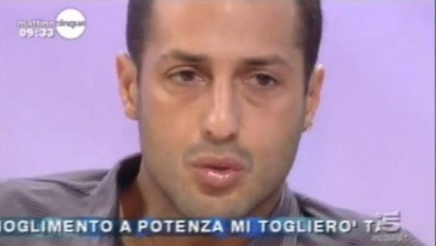 Fabrizio Corona si racconta a Mattino Cinque, ma non chiede scusa a Barbara D’Urso (video)