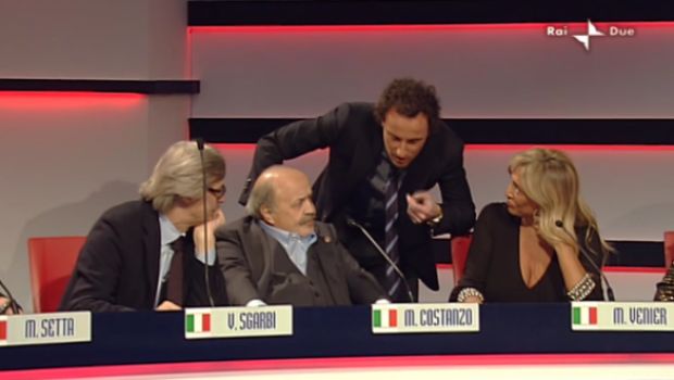Il più grande – La seconda puntata. Costanzo e Setta new-entry in giuria. Fuori Pausini, Fiorello e Benigni. In finale Magnani, Fermi, Dante, Colombo, Galileo. Sgarbi: “Televoto saggio”