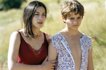 Promettilo! – locandina, foto e trailer del nuovo film di Emir Kusturica
