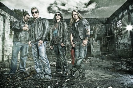 USA – Chasing The Grail dei Fozzy al sesto posto della chart dei gruppi emergenti americani