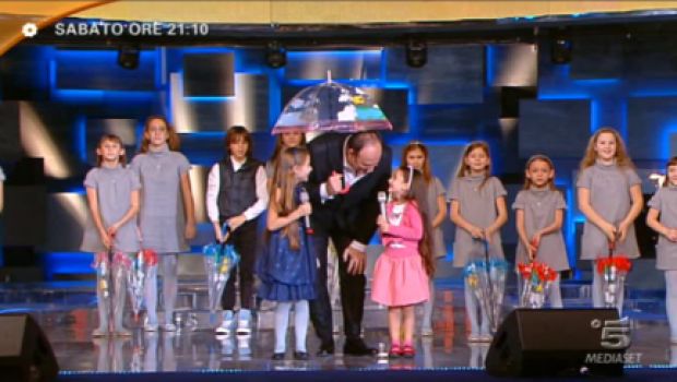 Io canto si allunga su Canale 5 fino al 20 marzo. E intanto Ti lascio una canzone, dal 27/3 su Raiuno affila le armi…