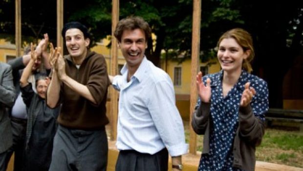 C’era una volta la città dei matti: su Raiuno Fabrizio Gifuni ricorda Franco Basaglia