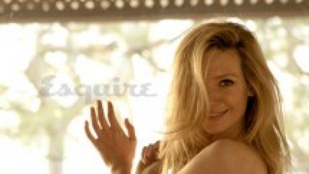 Fringe dal 9 marzo su Italia 1. E Anna Torv posa nuda per Esquire (e The Pacific)