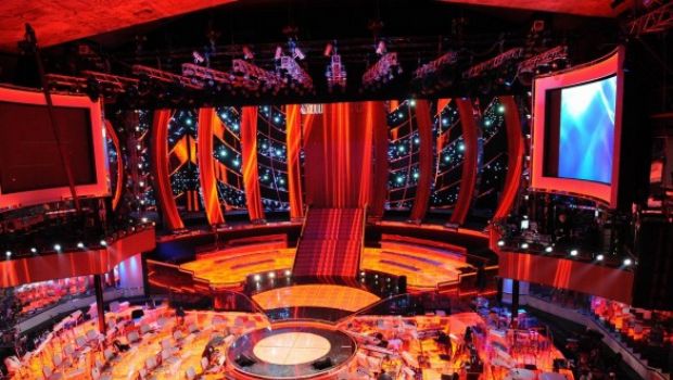 Ultime da Sanremo. Antonella Clerici: “Doveva vincere Cristicchi”. Il direttore Mazza: “Il prossimo conduttore sarà un interno della Rai”. Orchestra rimproverata