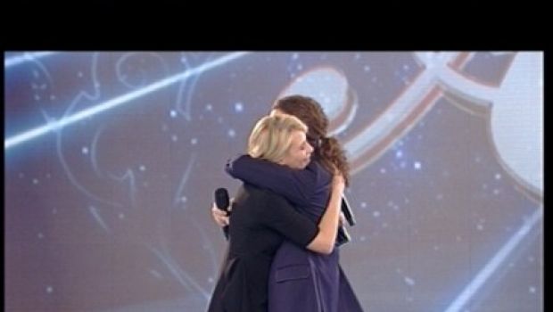 Ascolti Tv di domenica 21 febbraio 2010: con Valerio Scanu Amici a 4 milioni e mezzo e il 21,78%; Capri 5 e mezzo con il 20,74%. L’Arena con il botto a 8 milioni (42,53%) e 6 (34,35%)