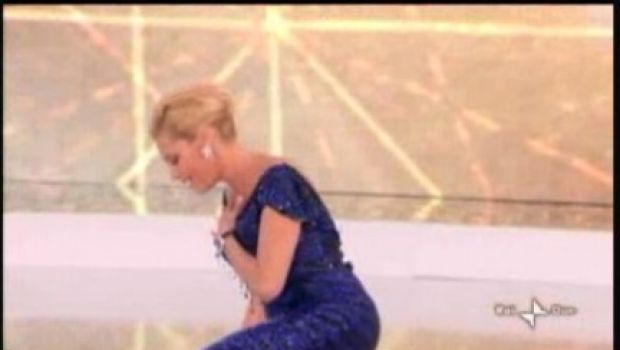 L’isola dei famosi 7 – La caduta di Simona Ventura (video)
