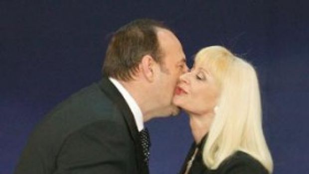 Io canto 27 Febbraio 2010 – Settima puntata. Raffaella Carrà superospite. La giuria premia Fidalma Intini, Davide Caci e Liudmila Loglisci, al televoto vince Cristian Imparato