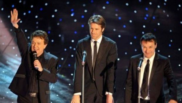 I fischi a Sanremo danno alla testa. Pupo ringrazia tutti: “Anche per le parodie della nostra canzone”. Intanto Italia Amore Mio fa volare il Trio su YouTube