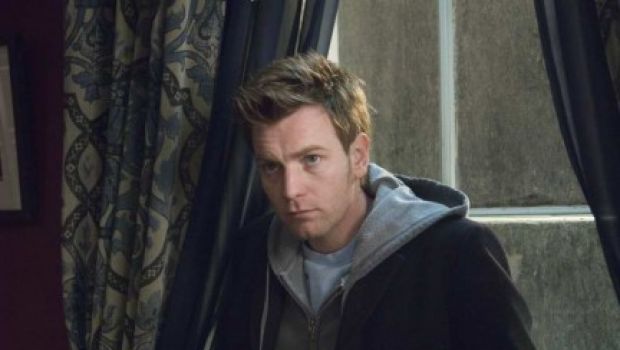 Senza Apparente Motivo – galleria fotografica e locandine internazionali del nuovo thriller con Michelle Williams e Ewan McGregor