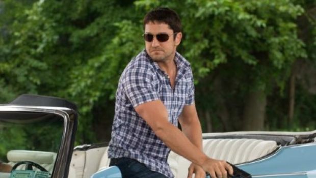 Il Cacciatore di Ex – The Bounty Hunter: le foto del film e il trailer italiano