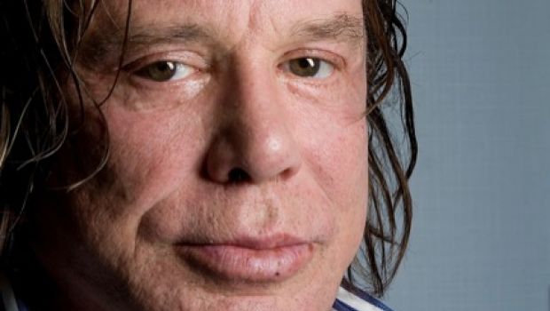 Mickey Rourke potrebbe vestire i panni del padre di Conan il Barbaro