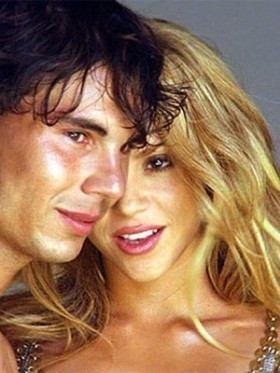 Shakira con il tennista Rafael Nadal nel video di “Gypsy”