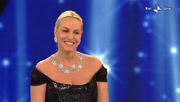 Premio Tv  2010 – tutti i dieci programmi finalisti. Antonella Clerici e Carlo Conti i personaggi dell’anno