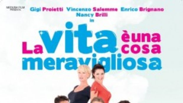 Tornano i Vanzina con La vita è una cosa meravigliosa: ecco la locandina e il trailer