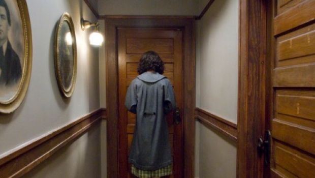 Peacock – locandina, foto e trailer del thriller con Ellen Page, Cillian Murphy e Susan Sarandon