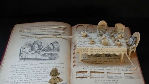Alice nel paese delle meraviglie… di carta