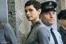 V, il remake de I Visitors da stasera su Joi