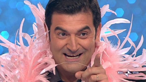 Stasera è la tua sera – Max Giusti parodia vivente del fare entertainment