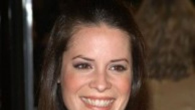 Holly Marie Combs nel cast di Pretty Little Liars, a giugno su Abc Family