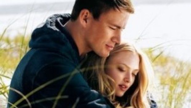 Poster italiano e sinossi ufficiale per Dear John, in arrivo il 7 maggio