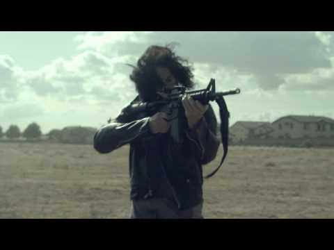 The Dead Weather – Treat Me Like Your Mother (Video)