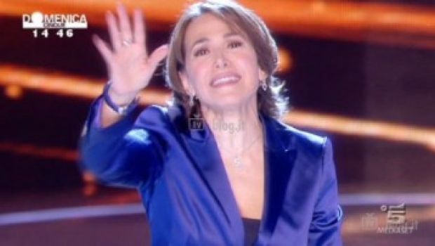 E’ ufficiale: A gentile richiesta è il nuovo preserale estivo di Canale 5 (ex Aperitivo Cinque) condotto da Barbara D’Urso