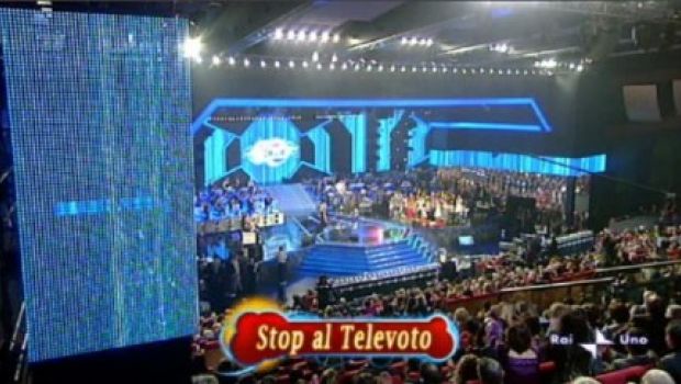 Ascolti Tv di sabato 15 maggio 2010: Ti lascio una canzone chiude con 6,5 mln e il 29,85%. Il meglio de Lo Show dei Record al 14,28%