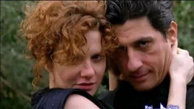 Ascolti Tv di martedì 18 maggio 2010: Tutti pazzi per amore 2 (17,32% e 18,91%) supera Zelig Svisti e Mai Visti. Bene lo speciale su Karol e Ballarò