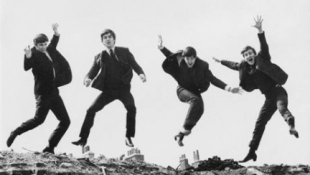 Paul is dead – Mick Jagger a caccia dei Beatles Zombi